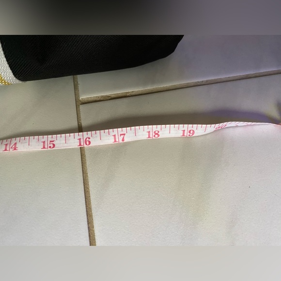 VGK / FIESTA HOTEL Duffle Bag : Brand New but no tags - Picture 4 of 8